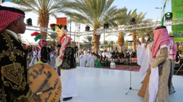الفنون الشعبية تخطف الأنظار في احتفالات غرفة الجوف باليوم الوطني السعودي